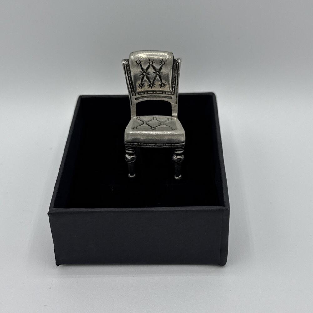 Universal Pewter Co. Miniature Tufted Back Chair 1995 Pewter Figurine 1:12 Scale